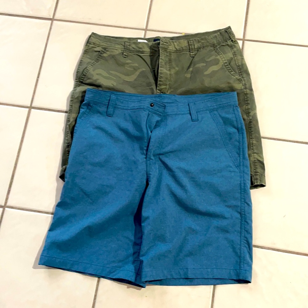 Bundle - 2 pair of shorts size 34
